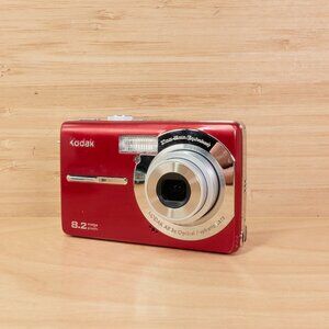 Kodak EasyShare M853 / 8.2MP Digital Camera / 3x Optical Zoom / Red / Tested